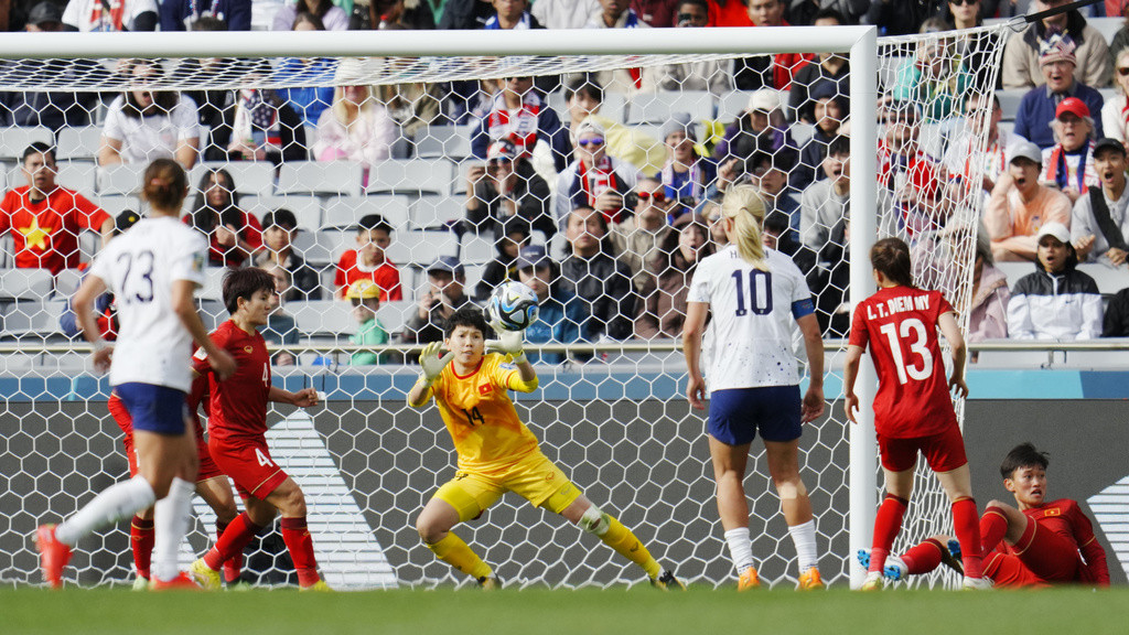 Kim Thanh hóa người hùng cản phá penalty của tuyển Mỹ-2