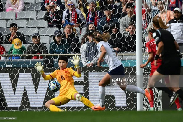 Thủ môn Việt Nam nhận điểm số ấn tượng, sánh ngang loạt hảo thủ của đội tuyển Mỹ-2