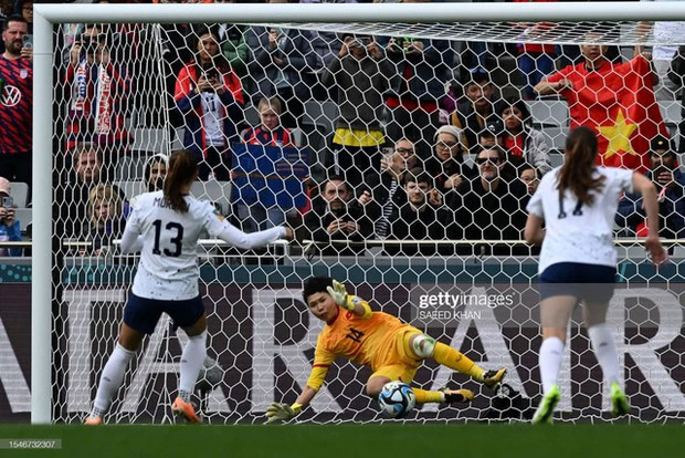 Thủ môn Việt Nam nhận điểm số ấn tượng, sánh ngang loạt hảo thủ của đội tuyển Mỹ-1