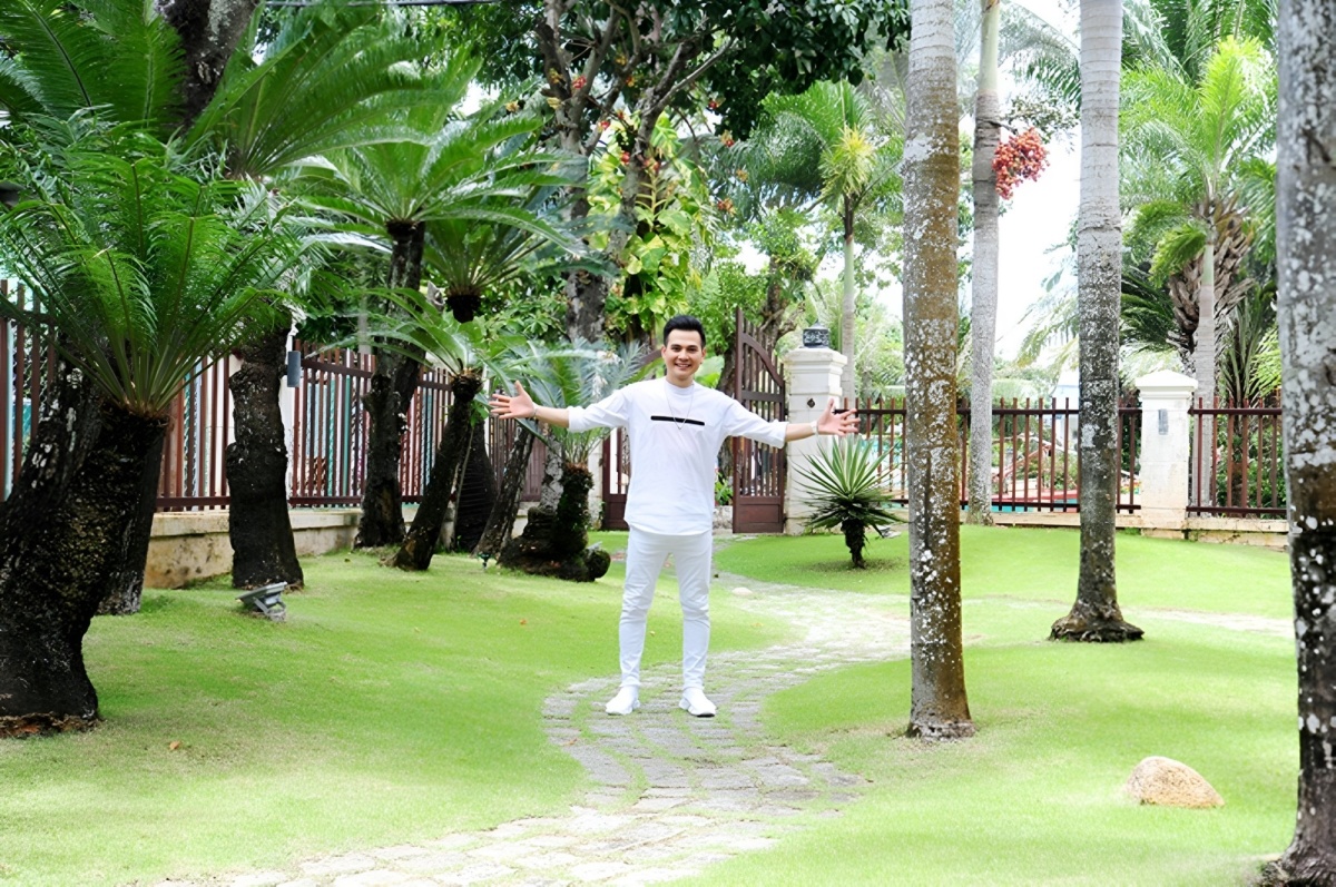 Biệt phủ 4.000 m2 của gia đình ca sĩ Lâm Hùng - người từng được NSƯT Vũ Linh nâng đỡ-2