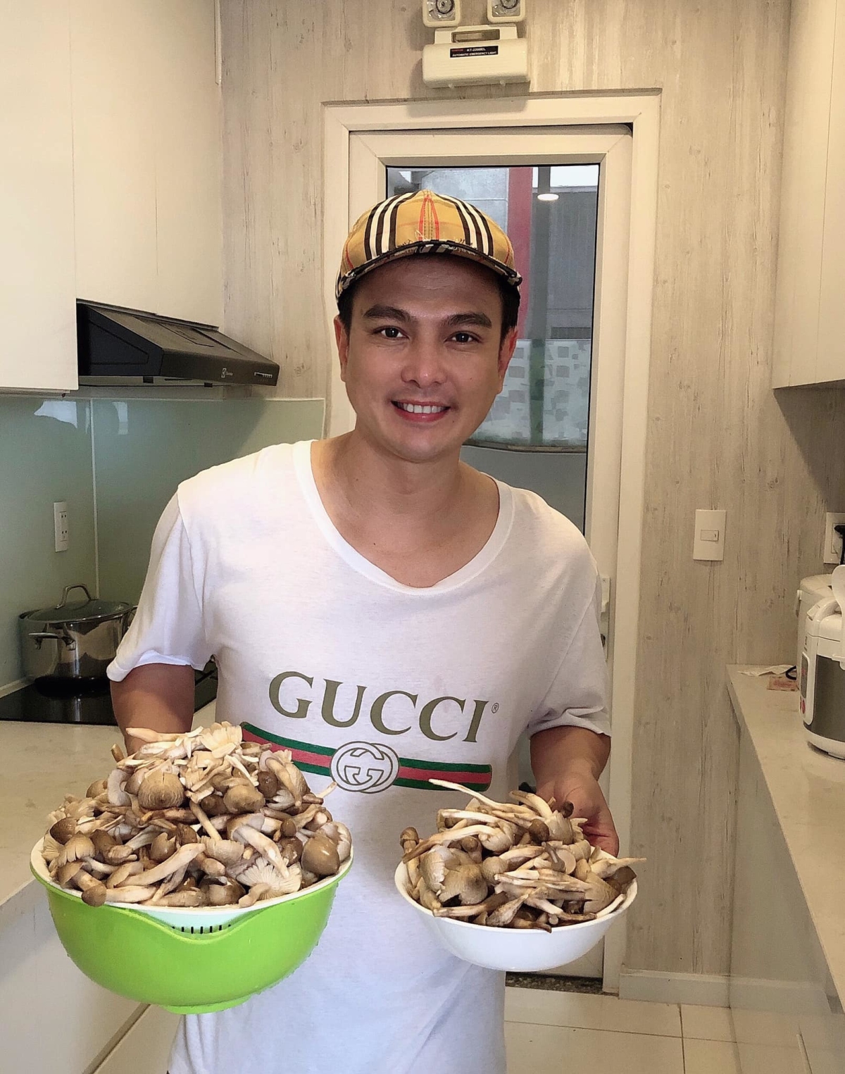 Biệt phủ 4.000 m2 của gia đình ca sĩ Lâm Hùng - người từng được NSƯT Vũ Linh nâng đỡ-21