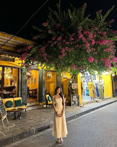 Bạn gái Đoàn Văn Hậu đính chính về nghi vấn chỉnh ảnh bóp eo nhỏ đến khó tin-2