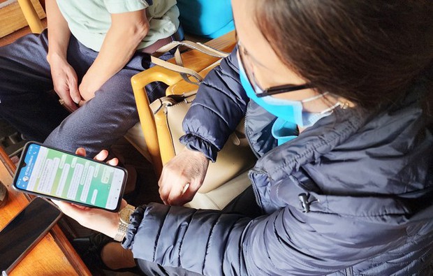 Sập bẫy nhận quà qua Facebook, một phụ nữ bị lừa hơn 2 tỷ đồng-1