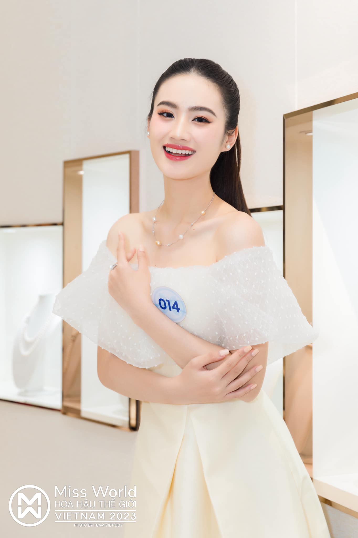 Huỳnh Trần Ý Nhi - Tân Miss World Vietnam 2023: Tính hướng nội nhưng ứng xử cực ấn tượng-4