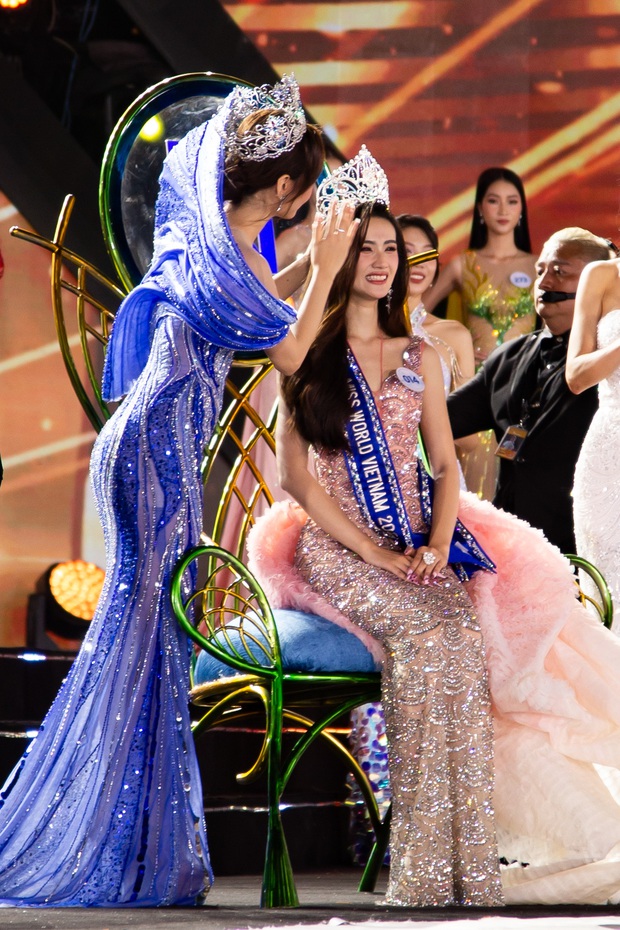 Top 3 Miss World Vietnam 2023 khoe visual nét căng, nhan sắc thách thức cam thường-2