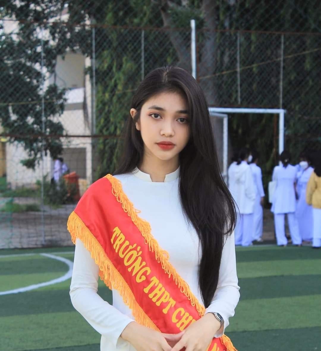 Á hậu 2 Miss World Vietnam 2023: Tuổi thơ đối mặt với nhiều khó khăn, nhan sắc đời thường gây sốt-4