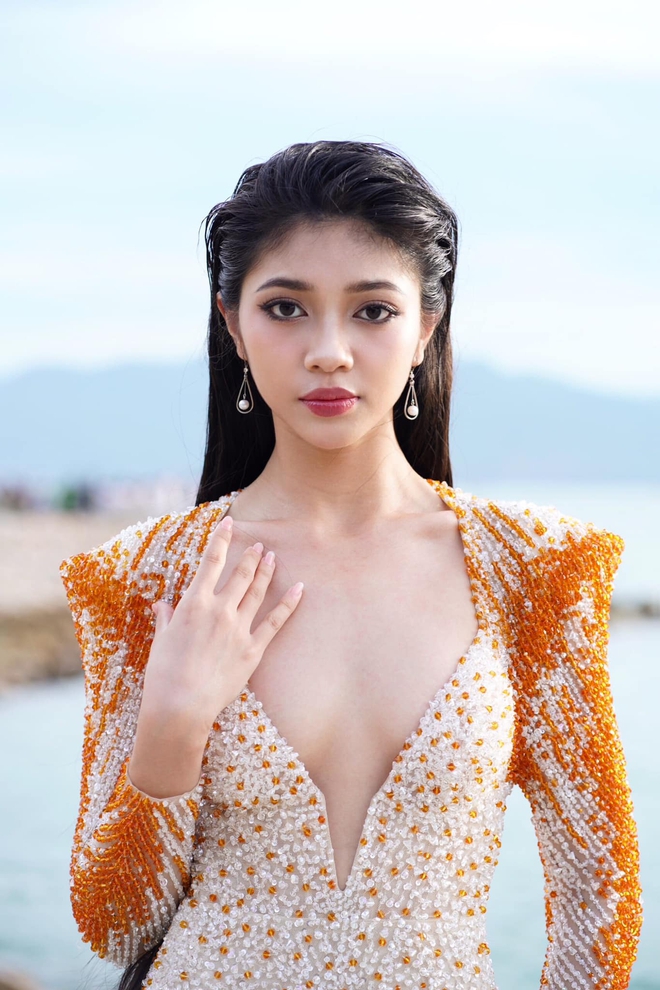 Hành trình giành ngôi Á hậu của Minh Kiên - Cô gái có mẹ làm giúp việc-10