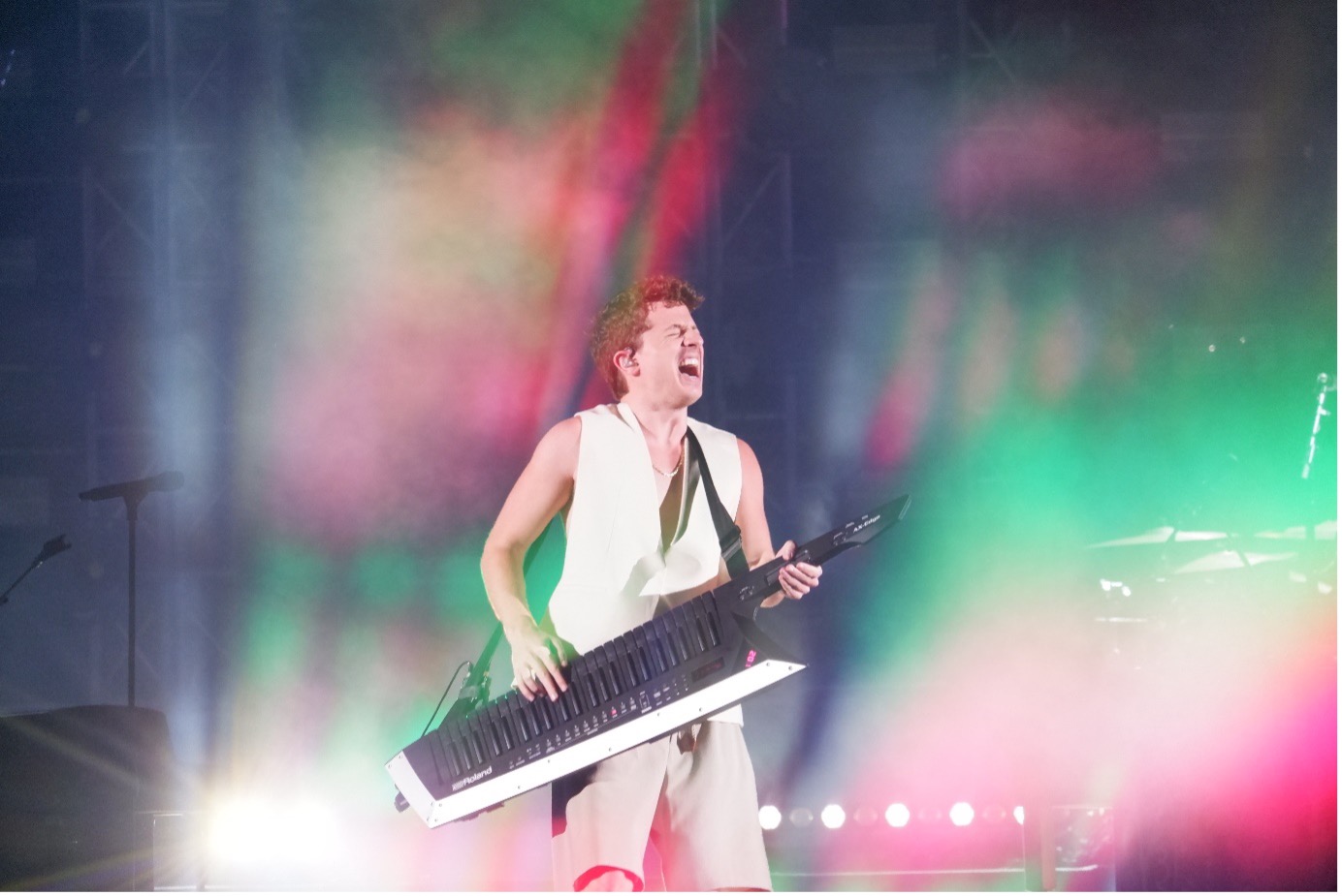 Hơn&nbsp;8.000 khán giả&nbsp;‘cháy’&nbsp;suốt hơn 6 tiếng cùng 8Wonder-4