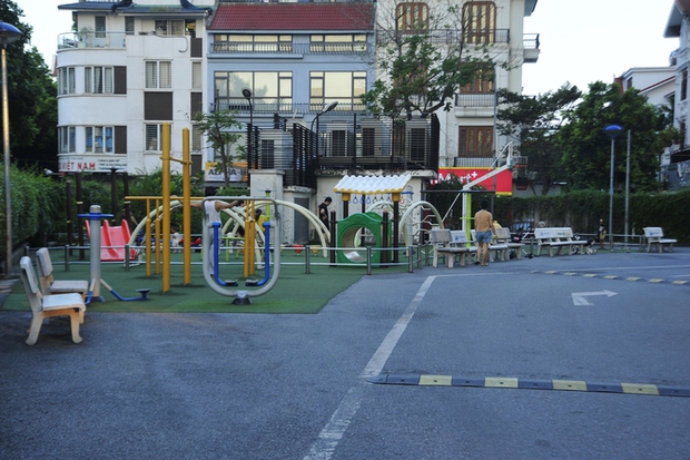 Chung cư The Light Hà Nội: Vô cớ cầm dao tấn công nhà hàng xóm-3