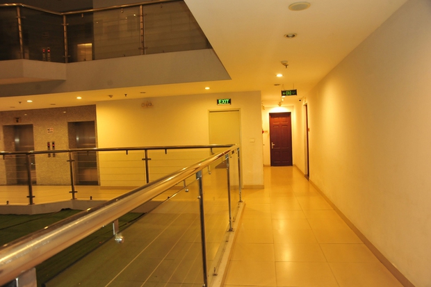 Chung cư The Light Hà Nội: Vô cớ cầm dao tấn công nhà hàng xóm-4