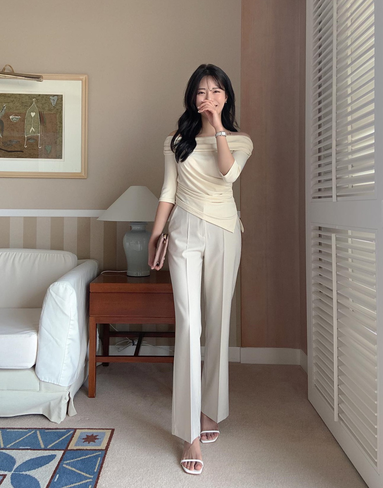 10 set quần âu sáng màu giúp phong cách công sở thêm trẻ trung-9