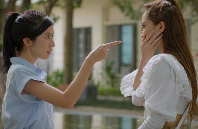 Vòng eo 59cm của cô sinh viên nổi tiếng sau 1 cái tát trên sóng giờ vàng của VTV-1