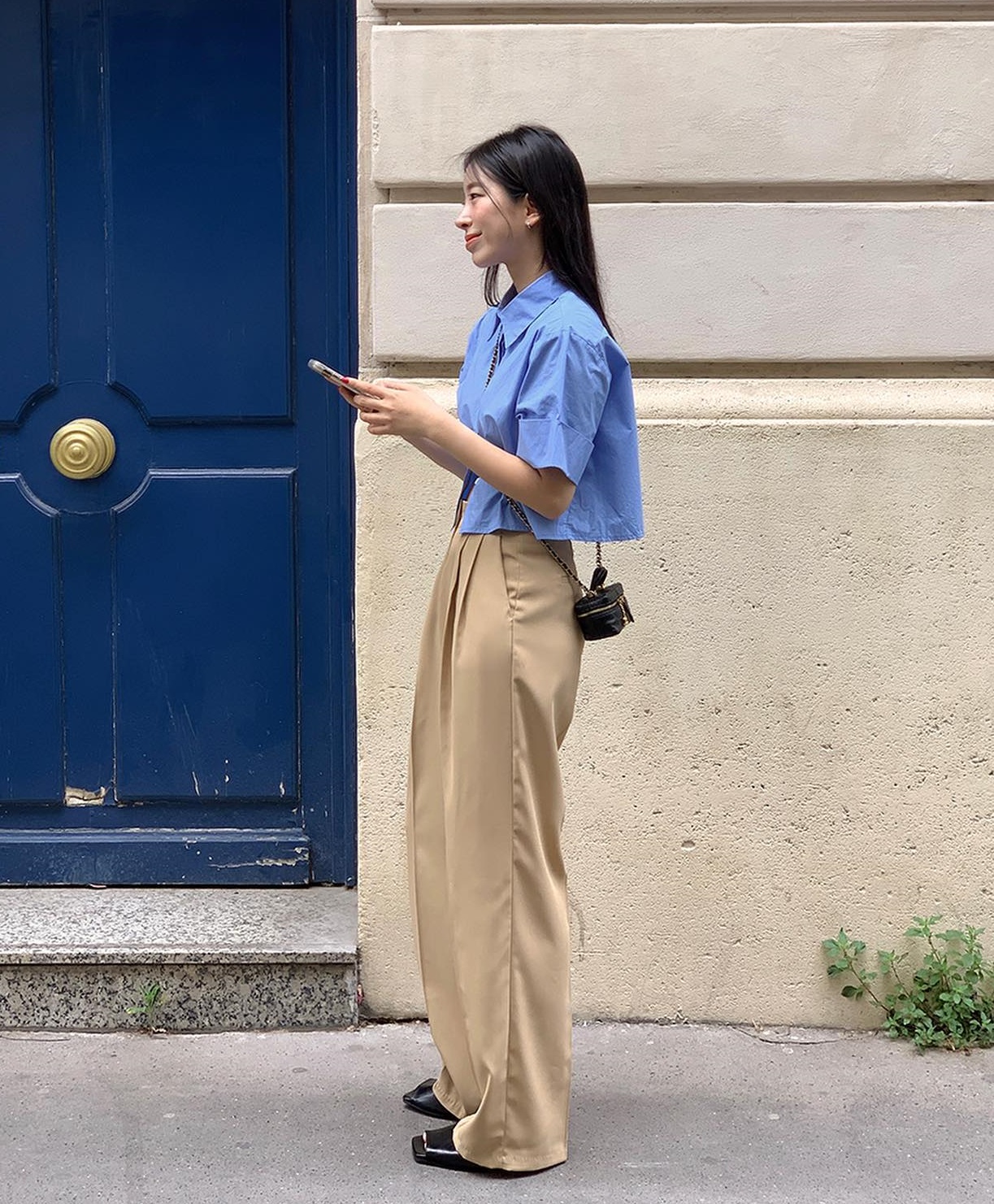 Phối đồ thanh lịch và trẻ trung với áo sơ mi xanh-5