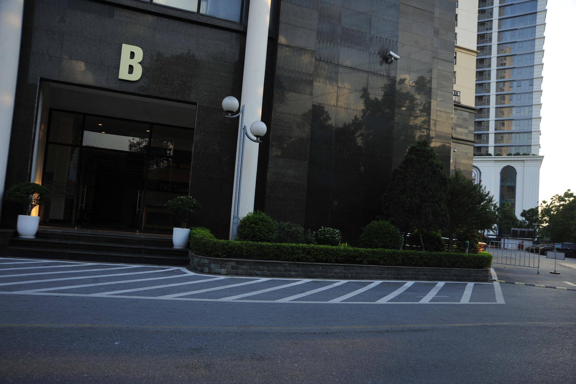 Vụ chung cư The Light: Biểu hiện bất thường của đối tượng qua lời kể của hàng xóm-3