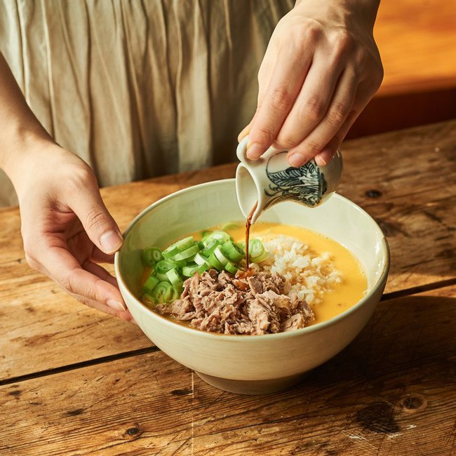 Bữa tối thảnh thơi với tô cơm làm trong 10 phút-5