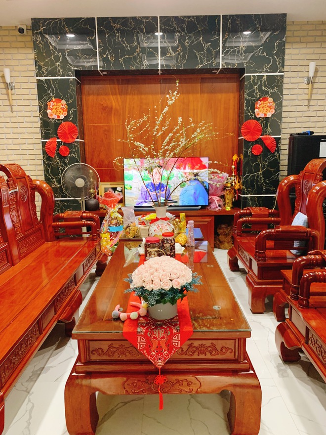 Cận bên trong cơ ngơi gia đình Hoa hậu Ý Nhi tại Bình Định, 1 chi tiết hé lộ sở thích của nàng hậu-1