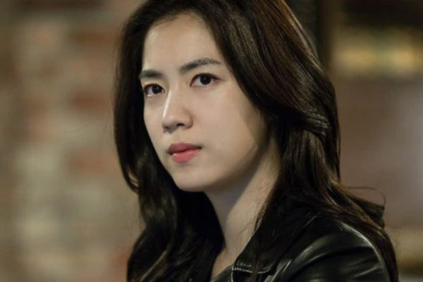 Con trai người yêu cũ của chồng giống anh như lột, tôi lấy tóc bé kiểm tra ADN, kết quả ngoài tưởng tượng-1