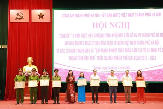 Hà Nội xuất hiện nhiều mô hình, tấm gương tích cực trong phong trào toàn dân bảo vệ an ninh Tổ quốc