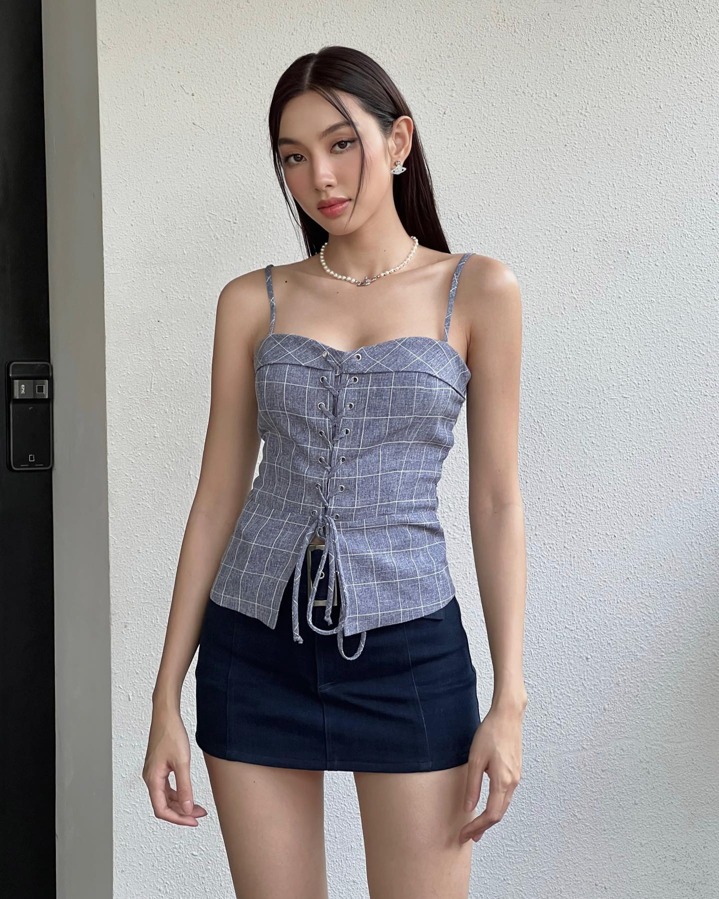 10 cách diện váy ngắn trẻ trung như các Hoa hậu-2