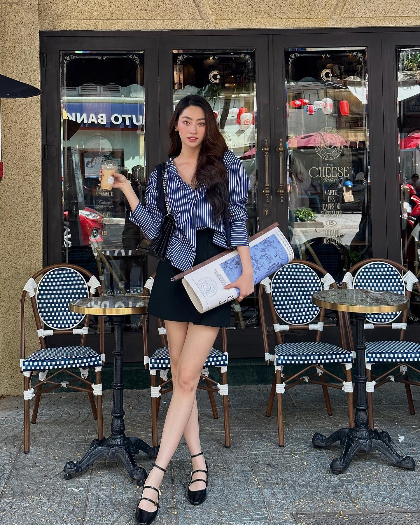 10 cách diện váy ngắn trẻ trung như các Hoa hậu-5