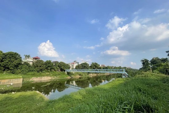 Vụ 2 vợ chồng tử vong dưới mương nước ở Hà Nội: “Hai vợ chồng rất tình cảm, chưa thấy cãi nhau bao giờ”