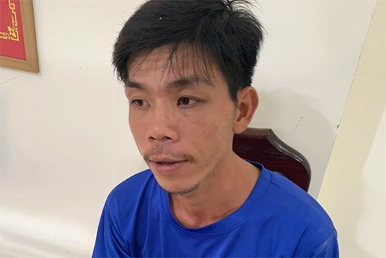 Bắt khẩn cấp đối tượng đâm chết người tình