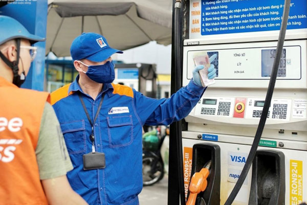 Giá xăng có thể tăng đến 1.300 đồng/lít trong kỳ điều chỉnh tới-2