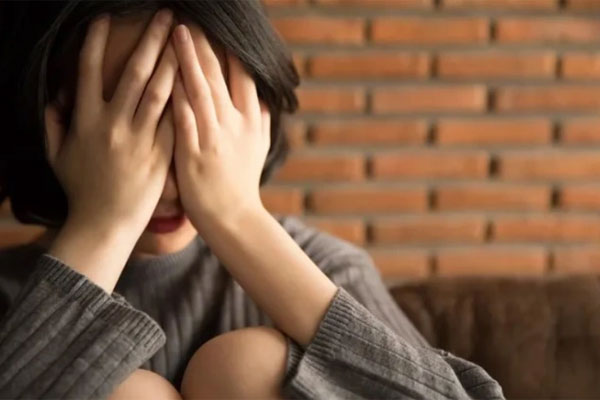 Chị dâu khóc lóc đòi bỏ về nhà mẹ đẻ ngay trong đêm tân hôn-1