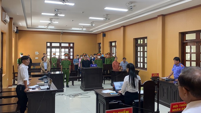 Tử hình đối tượng xông vào siêu thị đâm vợ cũ tử vong-1