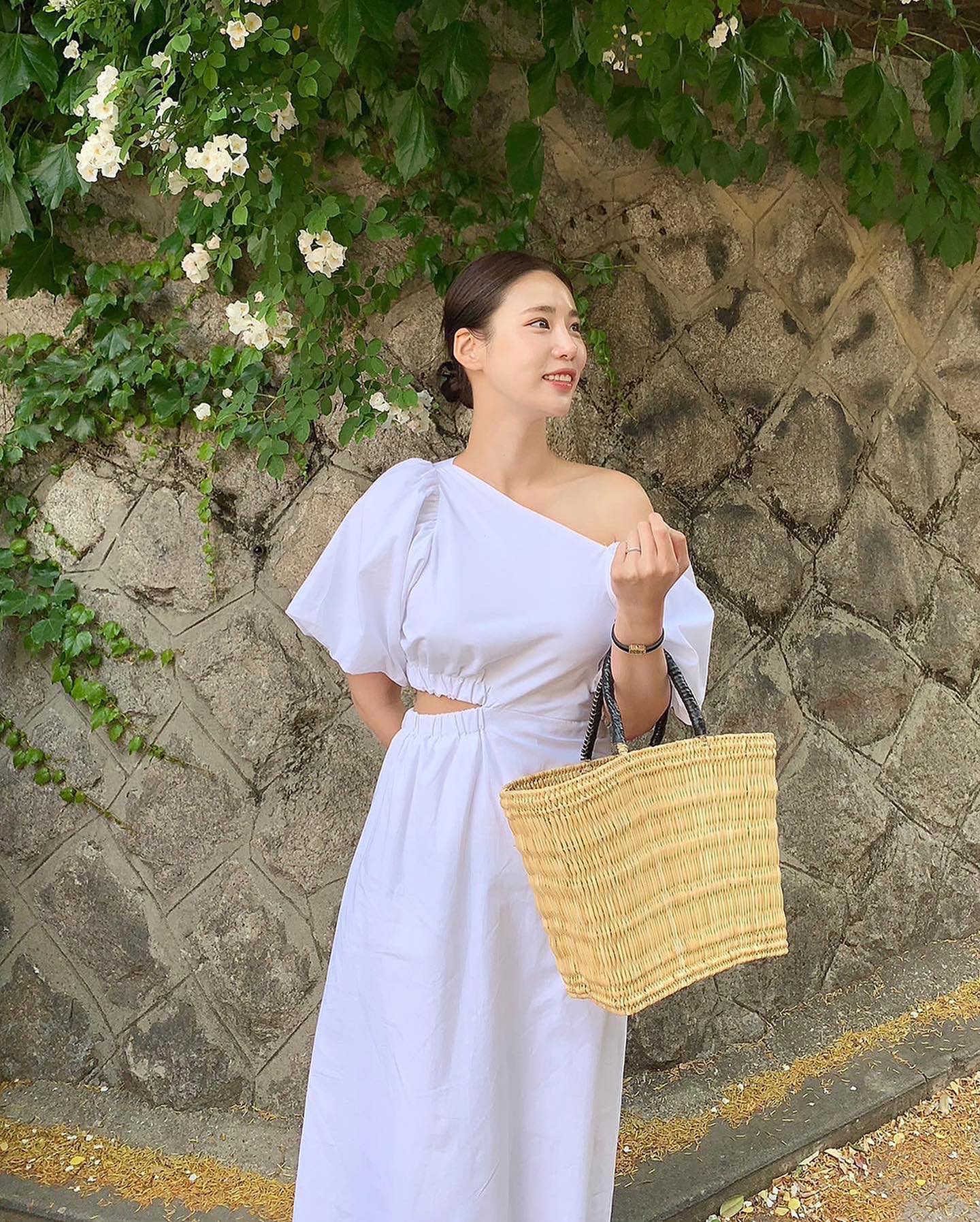 10 kiểu váy trắng giúp bạn mặc đẹp trong mọi hoàn cảnh-7