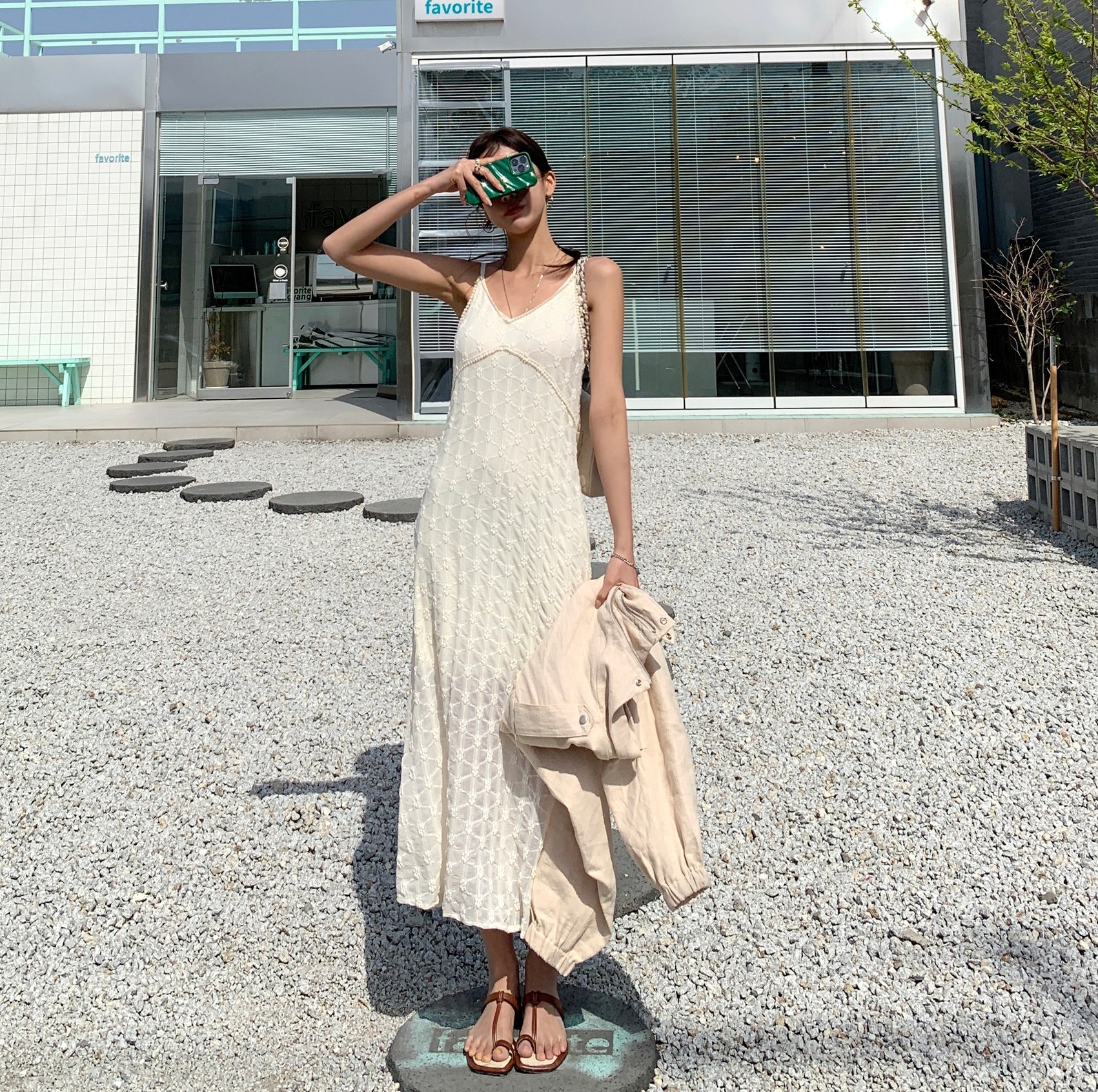 10 kiểu váy trắng giúp bạn mặc đẹp trong mọi hoàn cảnh-9