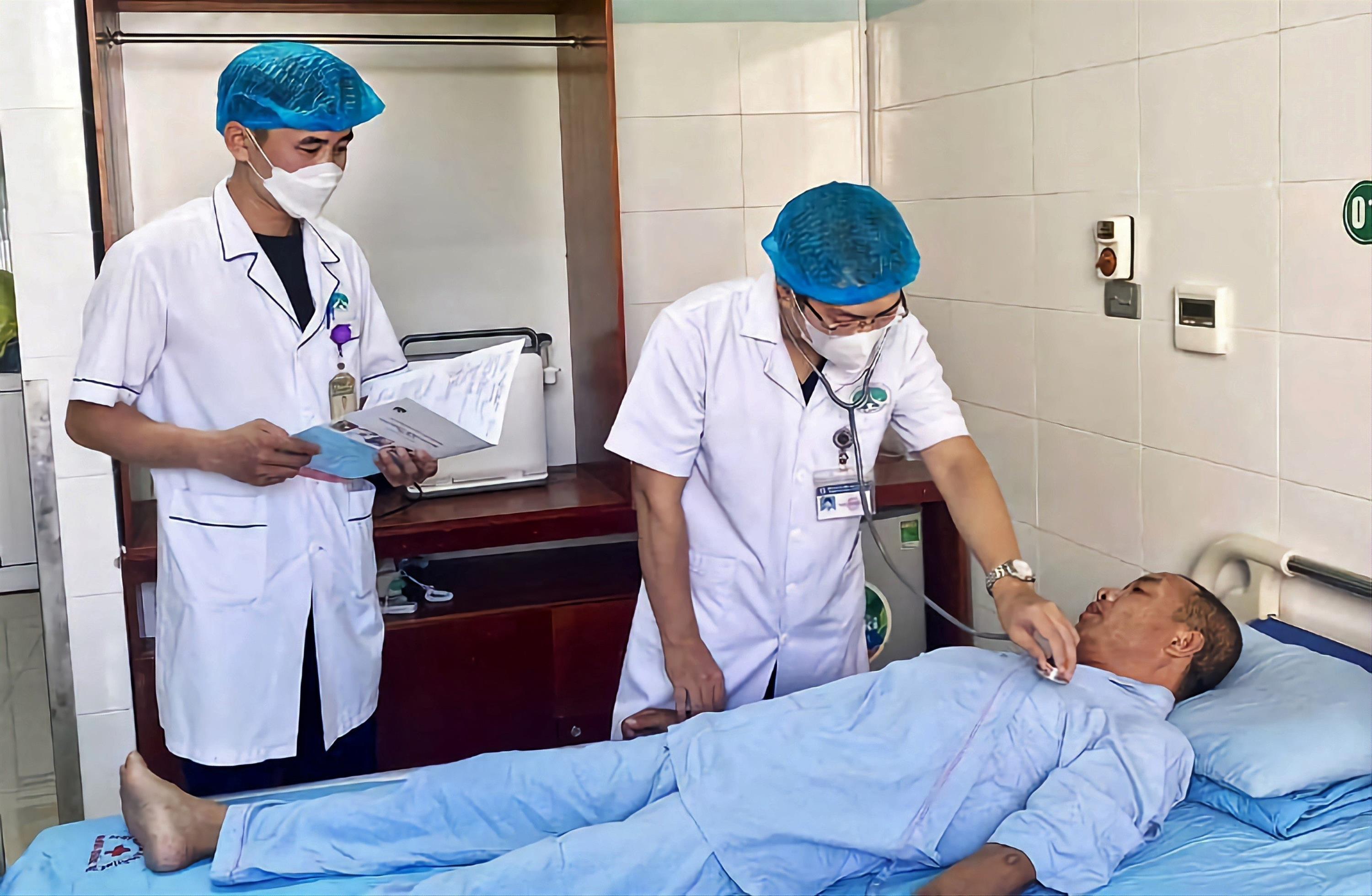 Người phụ nữ ở Thanh Hoá hiến thận, giữ mạng sống cho chồng-2