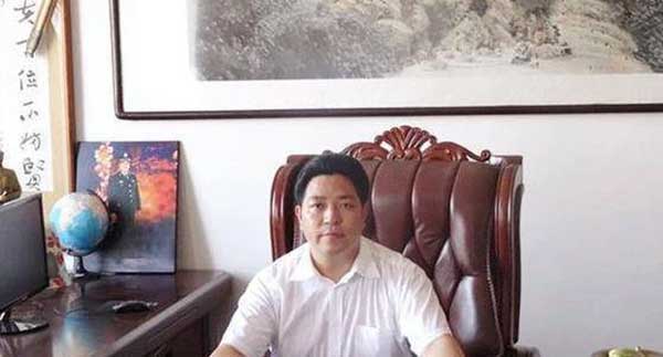 Cho 3 thiếu niên ăn xin bữa cơm nóng, mấy chục năm sau người phụ nữ được báo đáp tiền tỷ nhưng không nhận vì một nguyên do-5