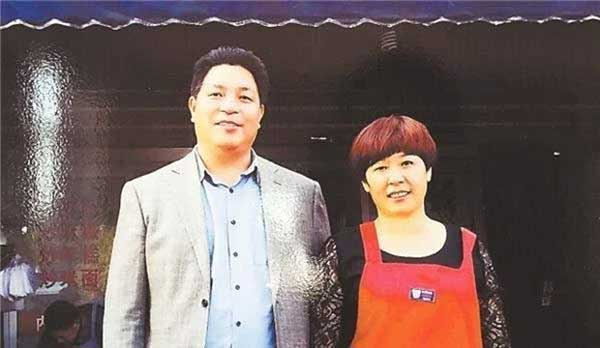 Cho 3 thiếu niên ăn xin bữa cơm nóng, mấy chục năm sau người phụ nữ được báo đáp tiền tỷ nhưng không nhận vì một nguyên do-6