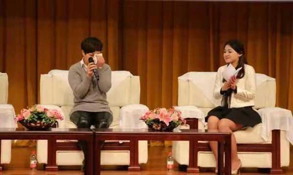 Cho 3 thiếu niên ăn xin bữa cơm nóng, mấy chục năm sau người phụ nữ được báo đáp tiền tỷ nhưng không nhận vì một nguyên do-7