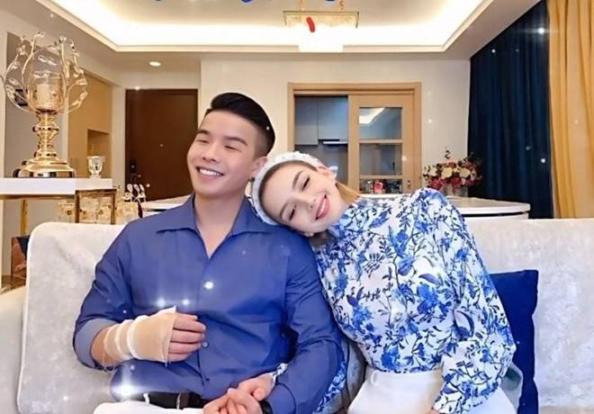 Trai xấu lấy vợ Tây xinh như mộng, mẹ chồng hớn hở mong lấy gen con dâu, ngày đứa trẻ sinh ra cả nhà nội ngỡ ngàng-11