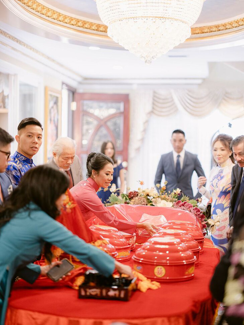 Đám cưới của cặp đôi Việt trên đất Mỹ, đội hình bê lễ đặc biệt-2