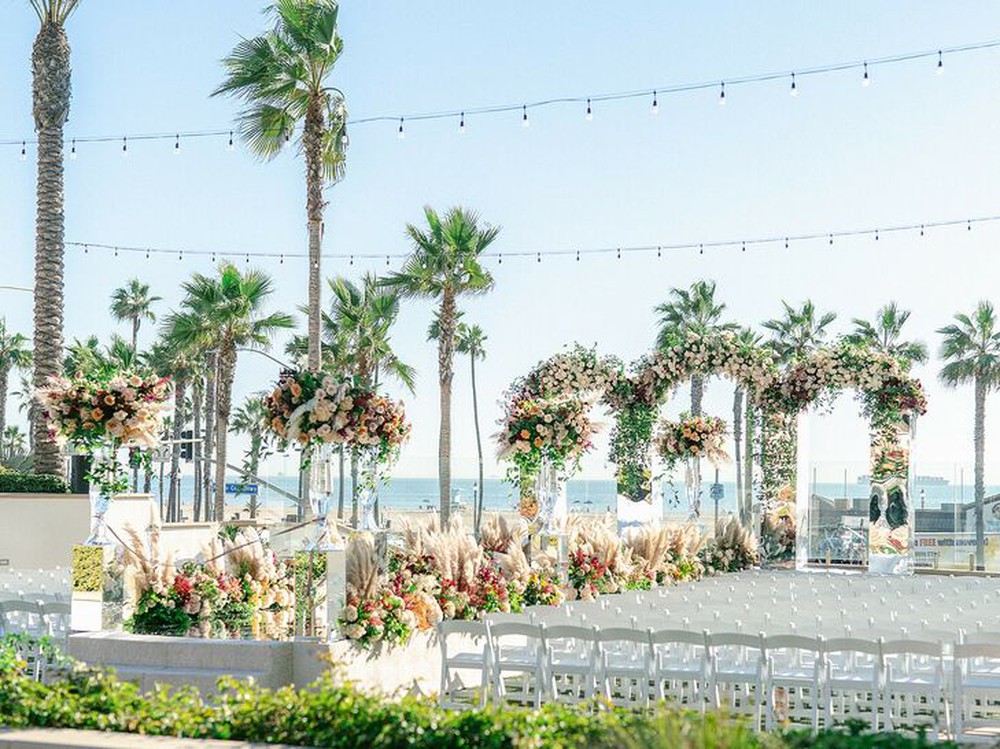 Đám cưới của cặp đôi Việt trên đất Mỹ, đội hình bê lễ đặc biệt-5