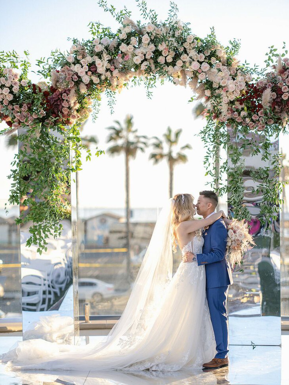 Đám cưới của cặp đôi Việt trên đất Mỹ, đội hình bê lễ đặc biệt-6