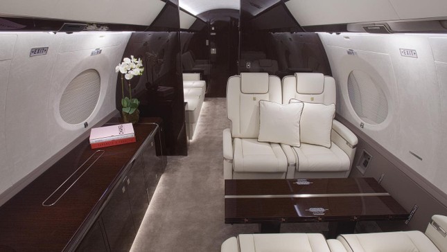 Bên trong chuyên cơ xa xỉ đưa BlackPink đến Hà Nội biểu diễn-2