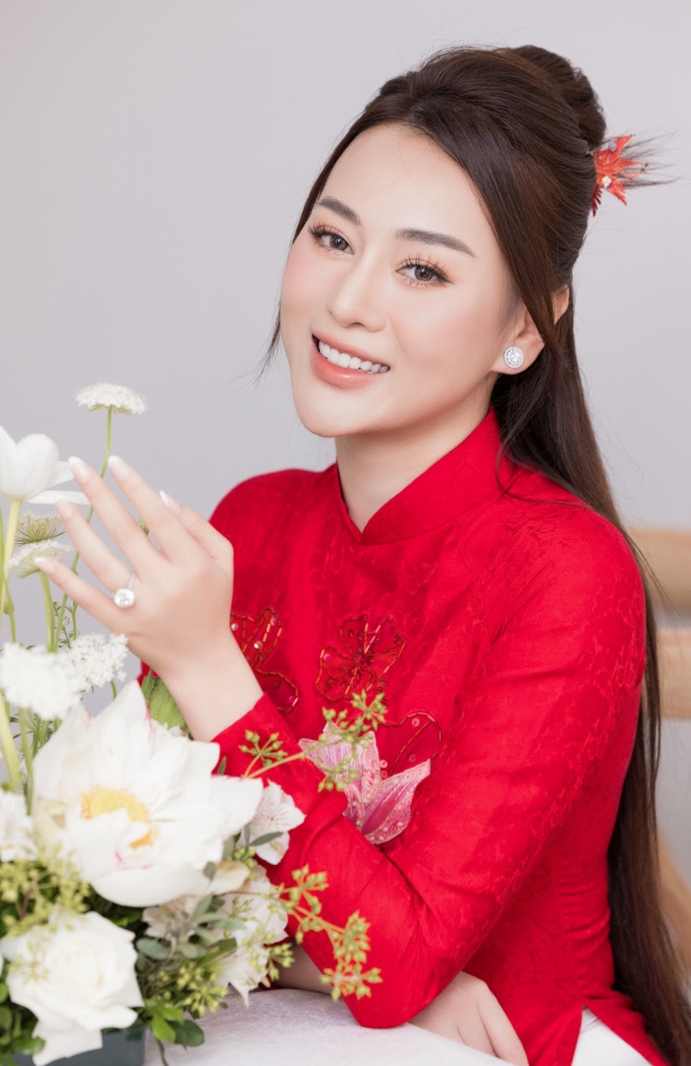 Phương Oanh chia sẻ đầu tiên sau đám hỏi, thú nhận từ bỏ dịu dàng đoan trang vì Shark Bình?-4