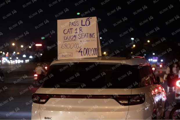 Cuộc chiến ôm vé BLACKPINK tại SVĐ Mỹ Đình: Người bán hạ hết cỡ, người hỏi nhiều, nhưng tâm lý là... chờ 30 Tết”-4