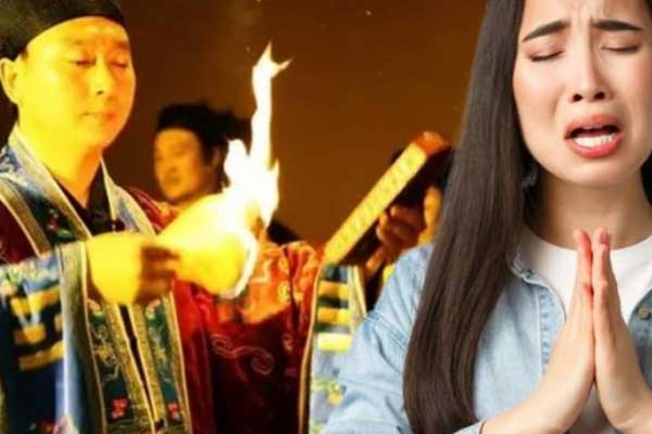 Chàng trai bị bạn gái tát 19 cái trên phố vẫn kiên trì nắm tay cô không buông-3