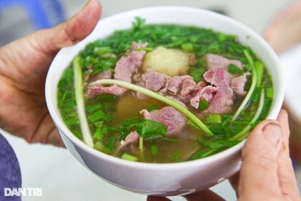 Hà Nội: Thích ăn phở tái, cô gái có sán 6m ngọ nguậy trong người-2