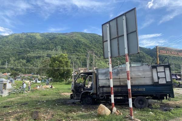 Cháy cửa hàng kinh doanh ắc-quy và đồ điện, ông chủ tử vong-3