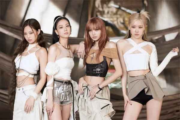5 item màu hồng dễ phối đồ cho các nàng diện đi concert BLACKPINK-12