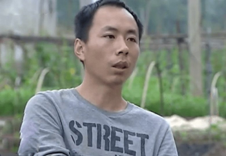 Đêm tân hôn người đàn ông mới biết vợ bị bệnh, 2 năm sau anh phát hiện bí mật cay đắng hơn-1