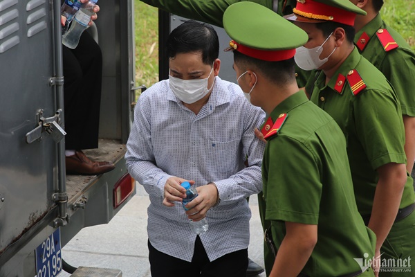 Tòa tuyên 4 án tù chung thân vụ chuyến bay giải cứu-4