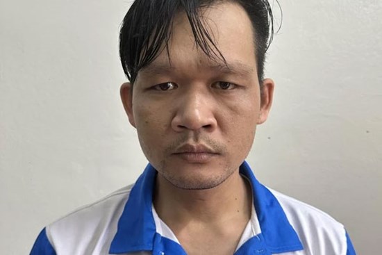 Chồng tạt axit vào mặt vợ khiến nạn nhân có nguy cơ mù lòa