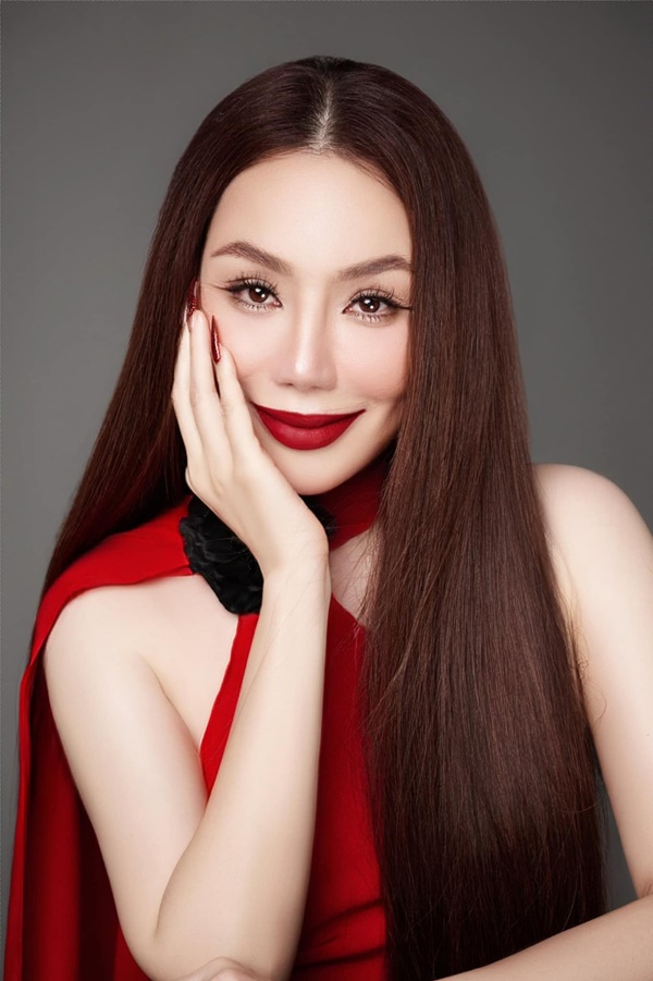 Hồ Quỳnh Hương nhan sắc ở tuổi 43 khác lạ khó nhận ra-3